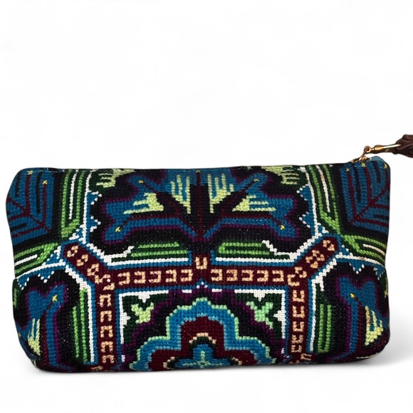 JADETRIBE- Eliz Embroidered Neon Puka Small Clutch- multicolored - Picture 3 of 11